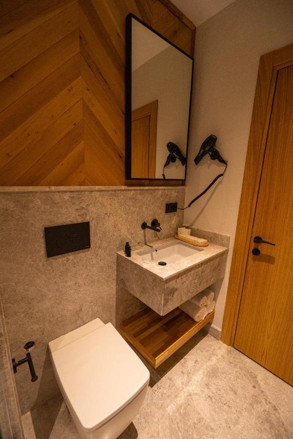 Leone Cunda Edition Otel Ayvalik Exterior photo